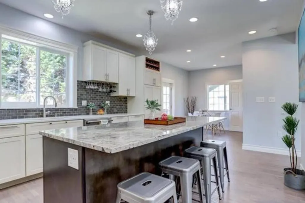 Historic Remodeled Home In Laurelhurst Portland Holiday home